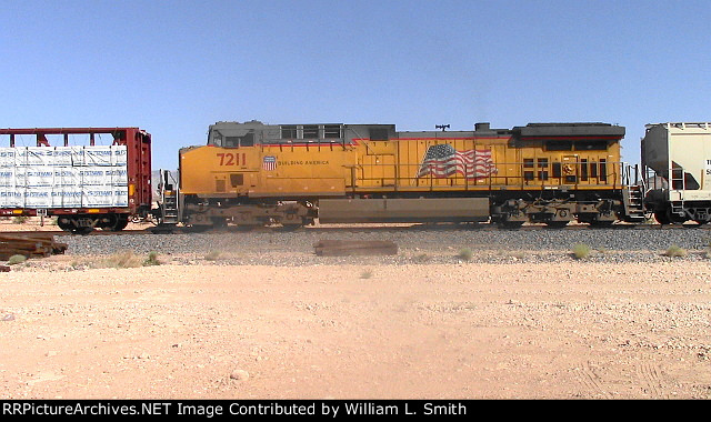 EB Manifest Frt at Erie NV W-MTrnSlv-Pshr -73